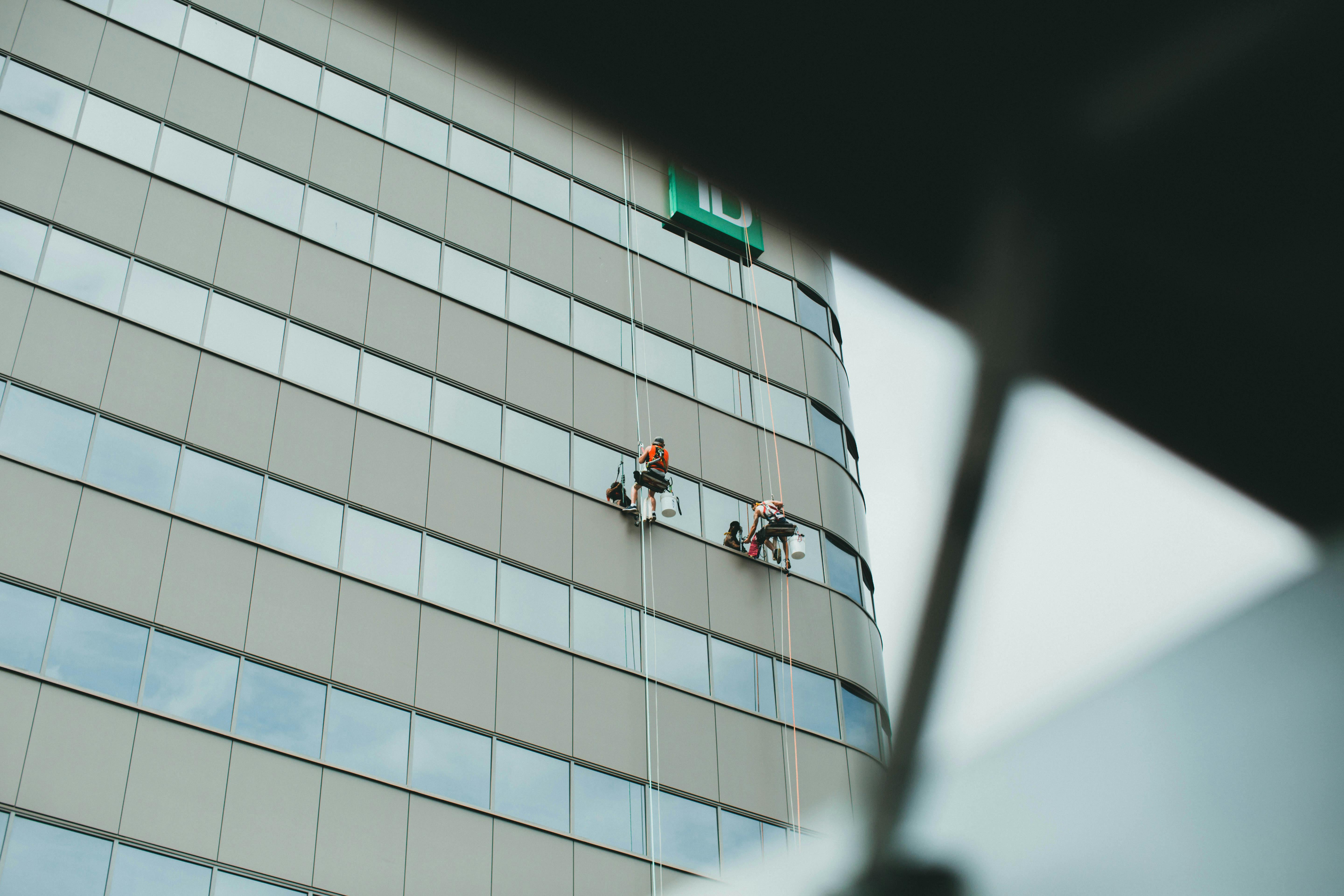 What to Ask Before Hiring a Commercial Cleaning Company in Pennsylvania